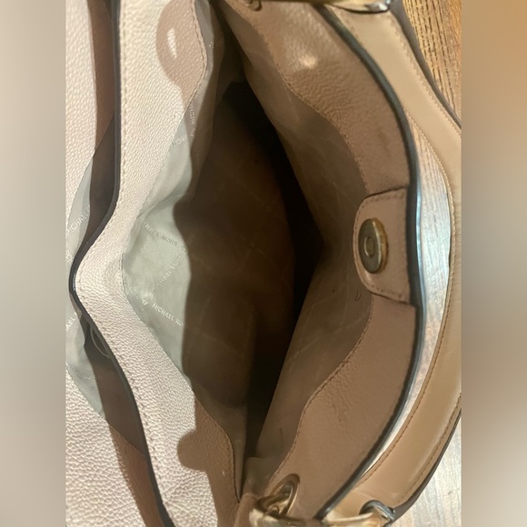 SALE!!!! PINK MK TOTE - Picture 6 of 9